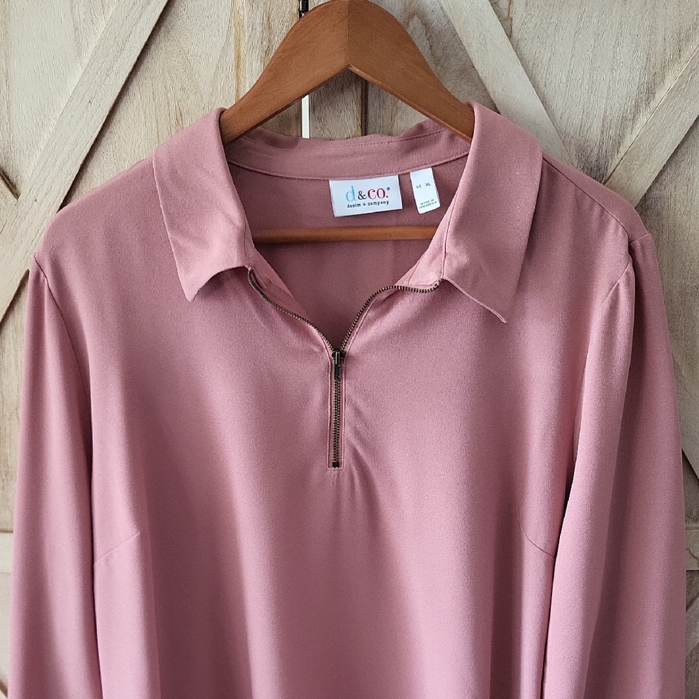 Women's Pink Zip-Up Top